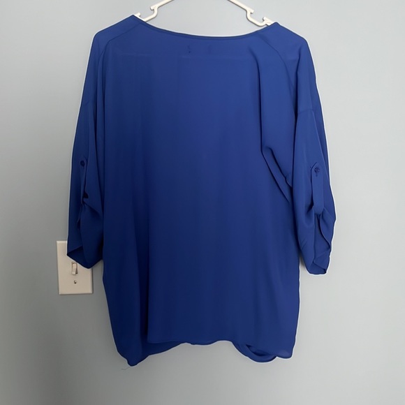 Blue Blouse with cute 3/4 sleeve and zipper detail - Picture 4 of 4